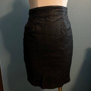 VAKKO women's sz 4 100% leather black mini pencil skirt